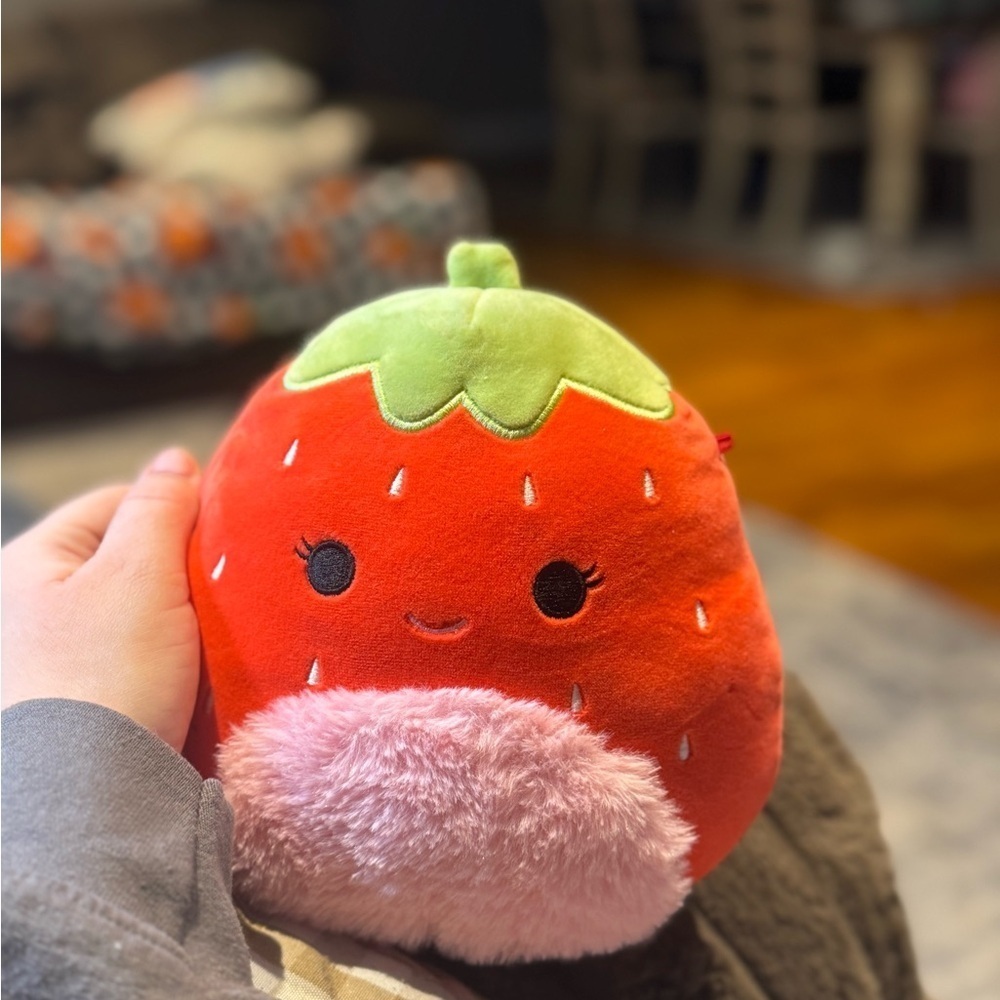 Squishmallows Strawberry